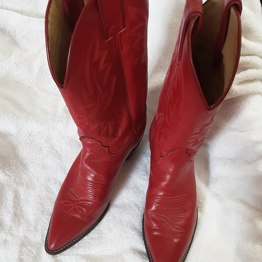 Red Vintage Justine Boots